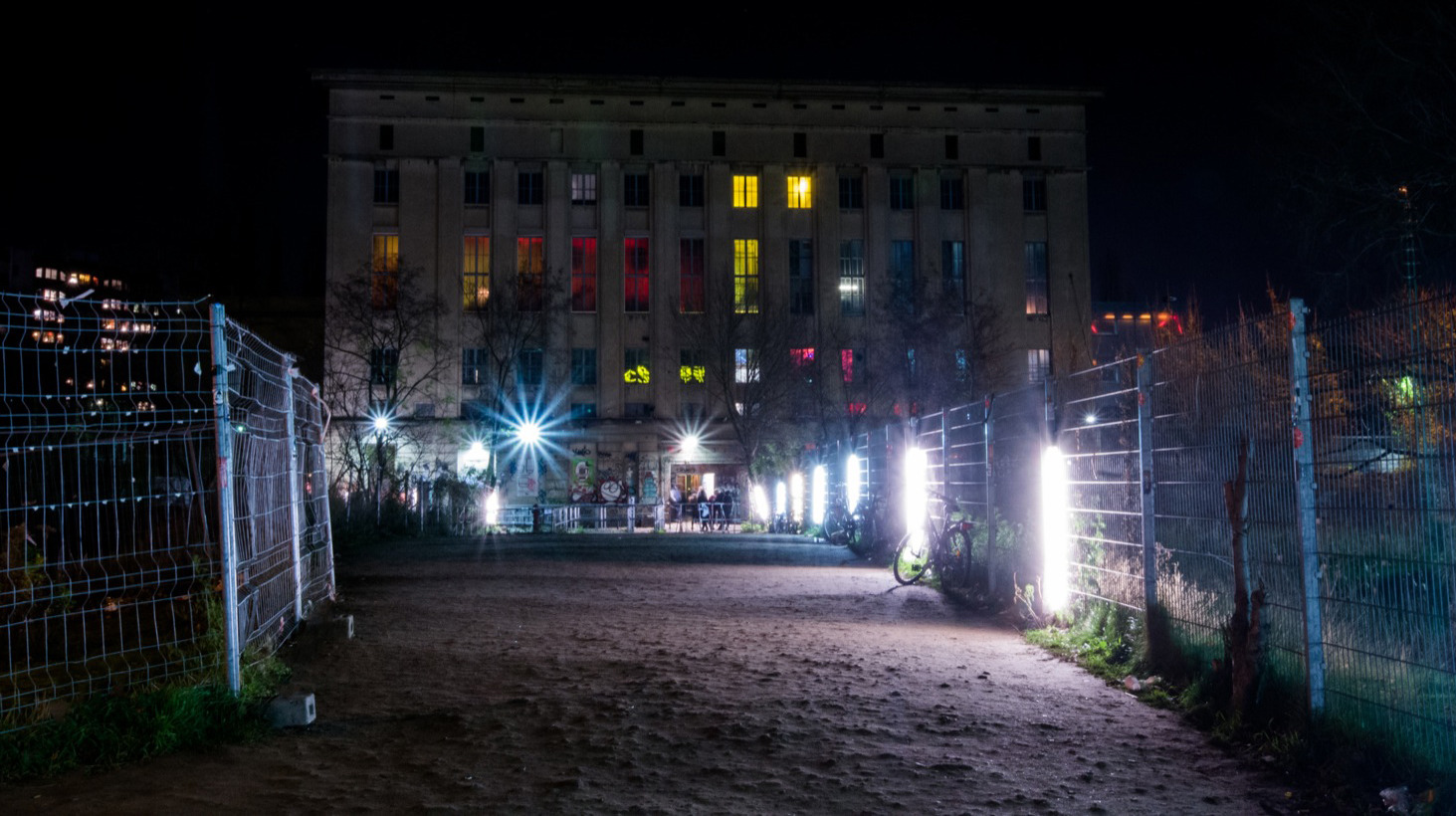 Berghain – 리듬 안에서 감정이 사라지는 존재 해체 클럽