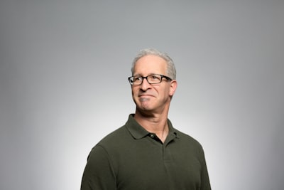 오피스타 - Michael Chen, Chief Strategy Officer